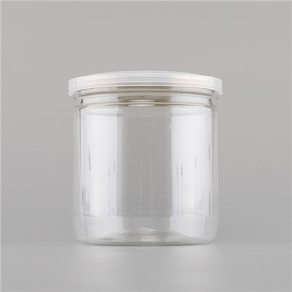 Pots de plàstic en conserva